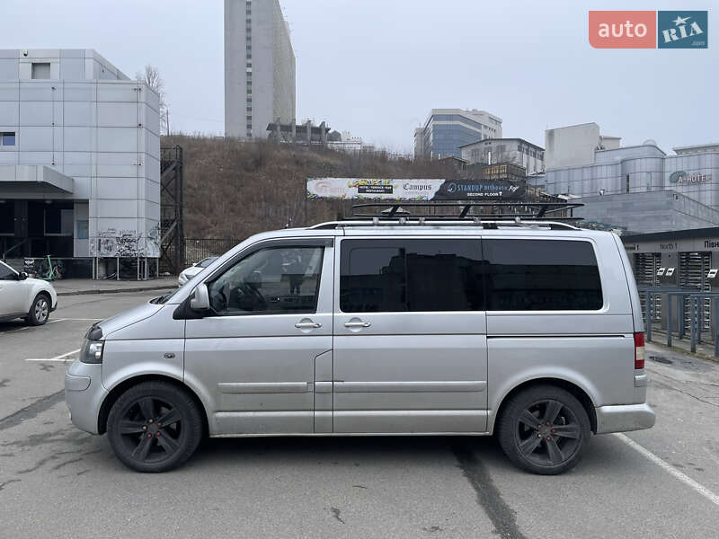 Volkswagen Multivan-t5 (2003)