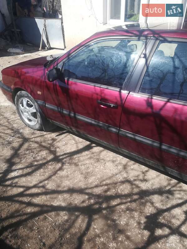 Volkswagen Passat (1994)