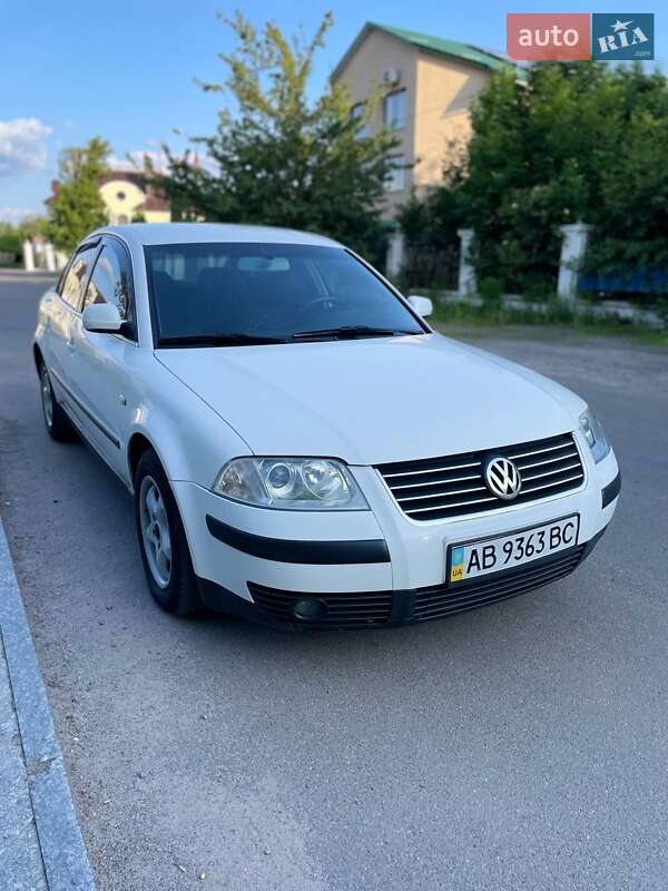 Volkswagen Passat (2003)