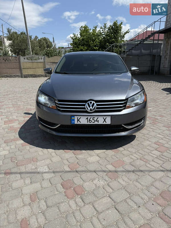Volkswagen Passat (2012)