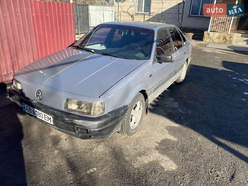 Volkswagen Passat (1993)
