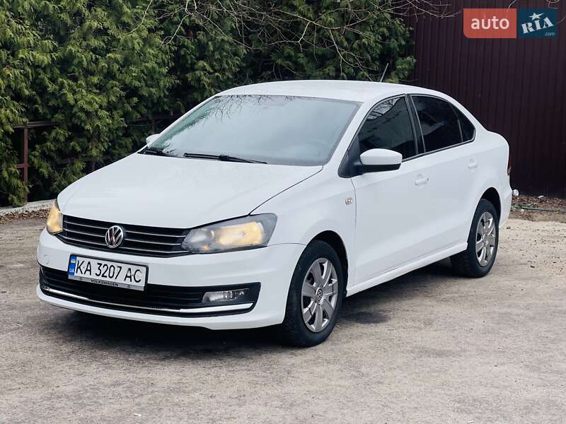 Volkswagen Polo (2015)