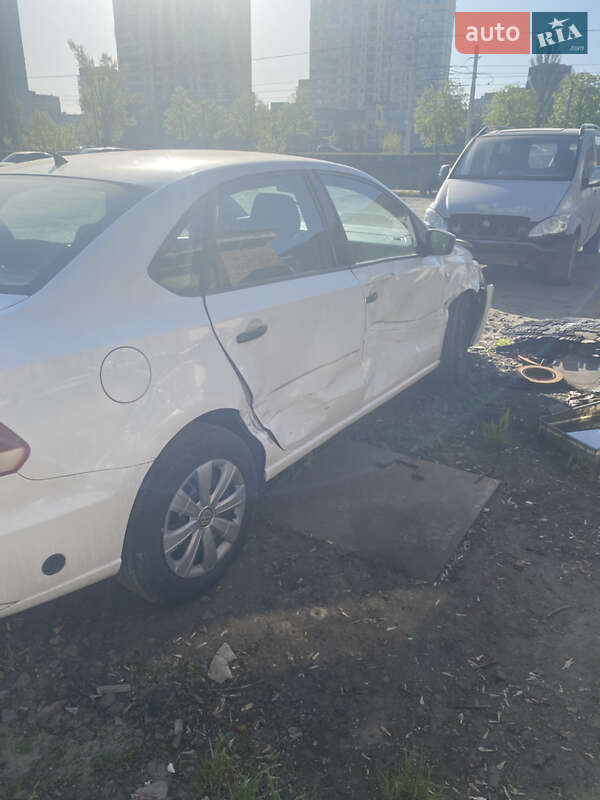 Volkswagen Polo (2016)