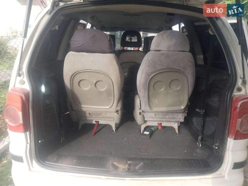 Volkswagen Sharan (2004)