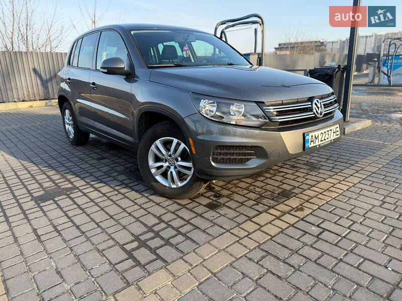 Volkswagen Tiguan (2012)