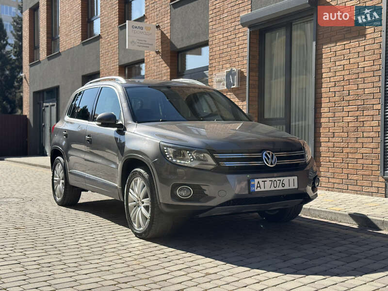 Volkswagen Tiguan (2012)
