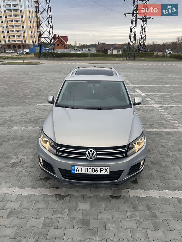 Volkswagen Tiguan (2012)