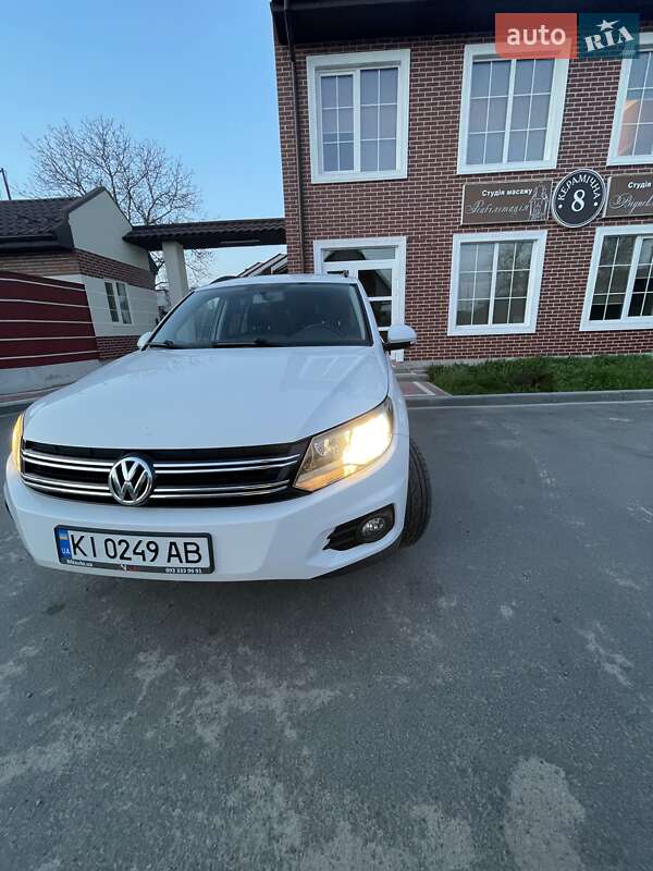 Volkswagen Tiguan (2014)