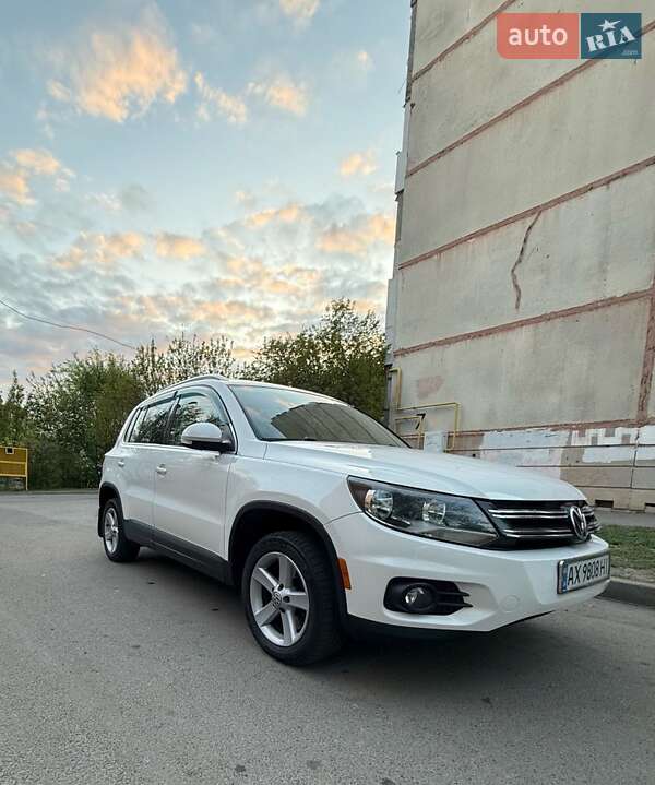 Volkswagen Tiguan (2012)