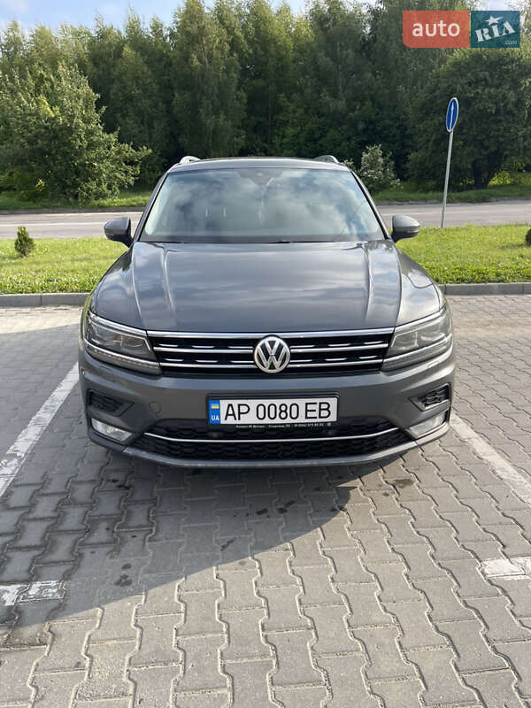 Volkswagen Tiguan (2017)