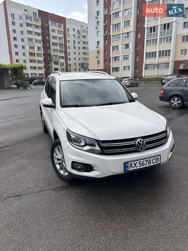 Volkswagen Tiguan (2011)