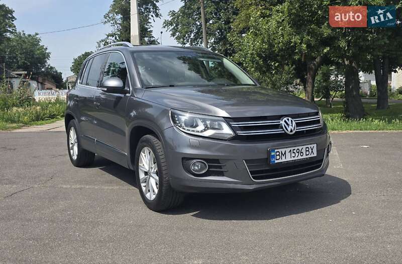 Volkswagen Tiguan (2015)