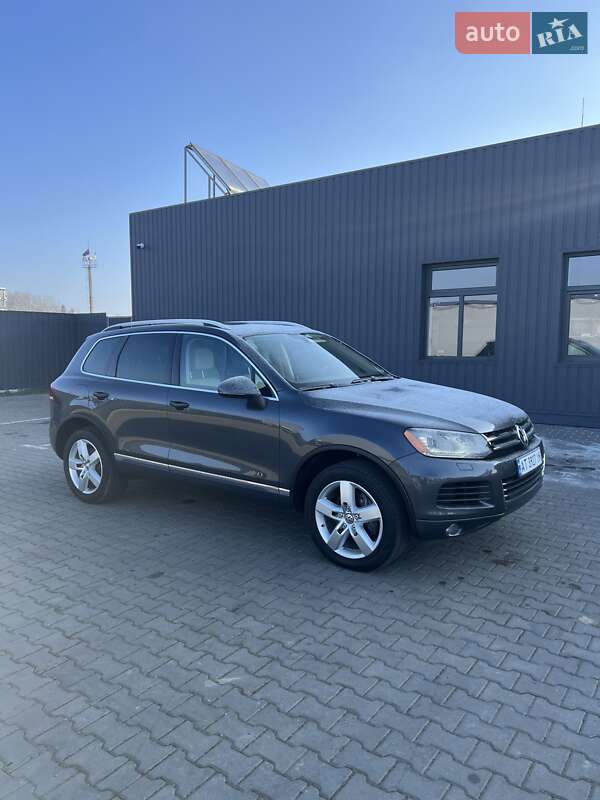 Volkswagen Touareg (2012)