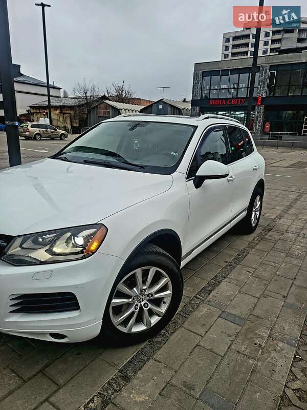 Volkswagen Touareg (2014)
