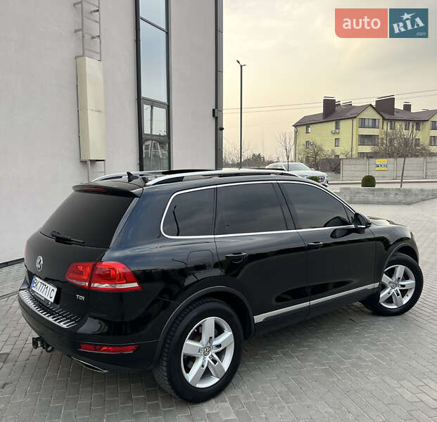 Volkswagen Touareg (2012)