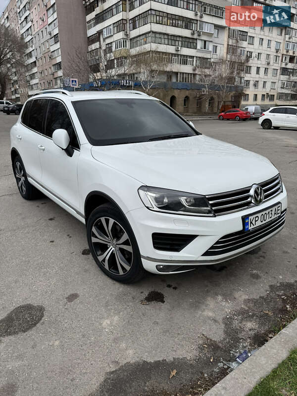 Volkswagen Touareg (2016)