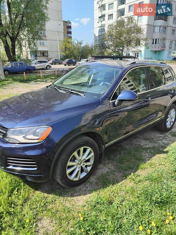 Volkswagen Touareg (2014)