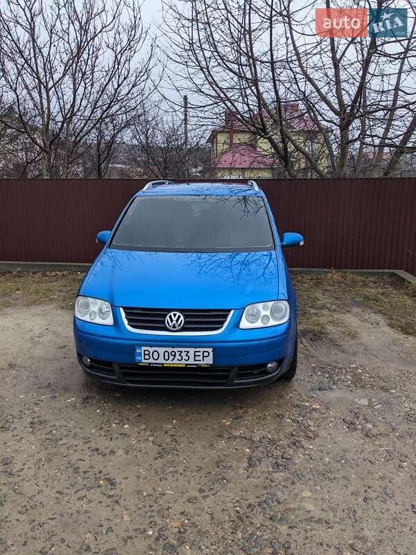 Volkswagen Touran (2005)