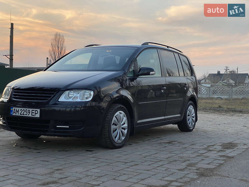 Volkswagen Touran (2004)