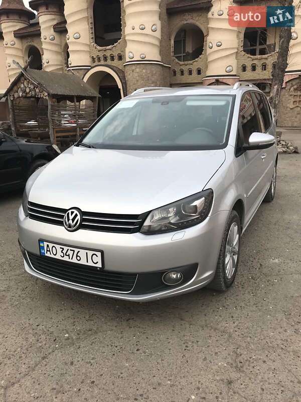 Volkswagen Touran (2013)