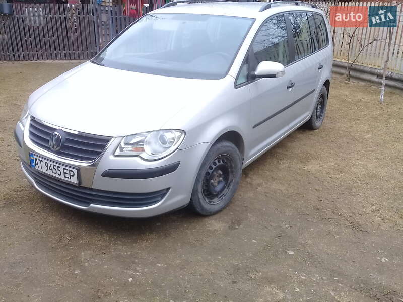 Volkswagen Touran (2008)