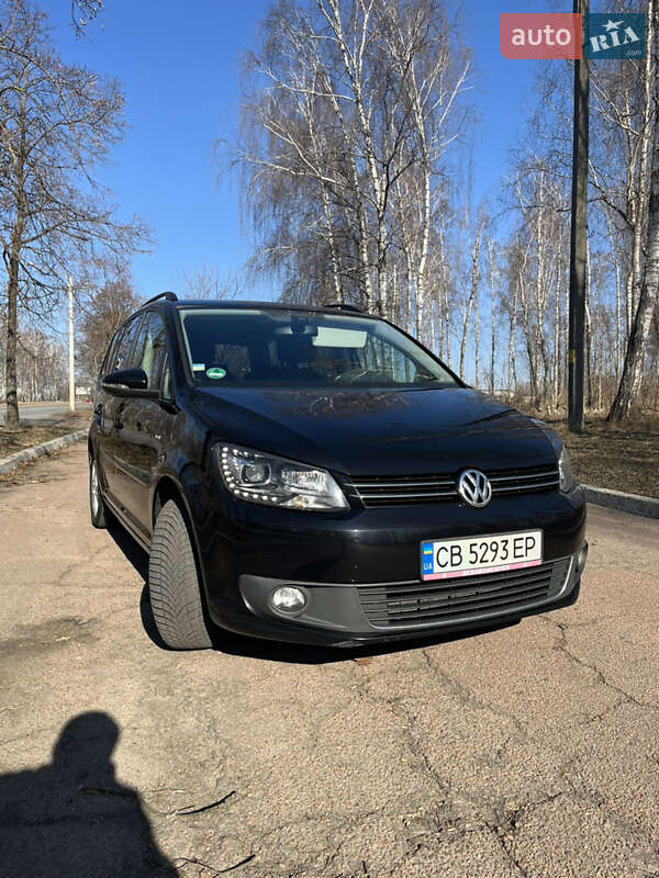 Volkswagen Touran (2012)