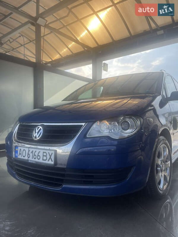 Volkswagen Touran (2007)