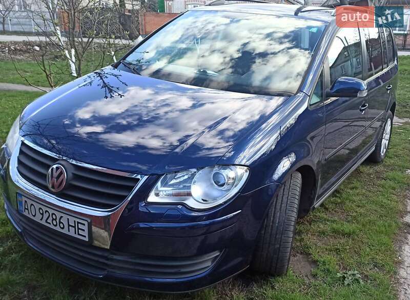 Volkswagen Touran (2008)