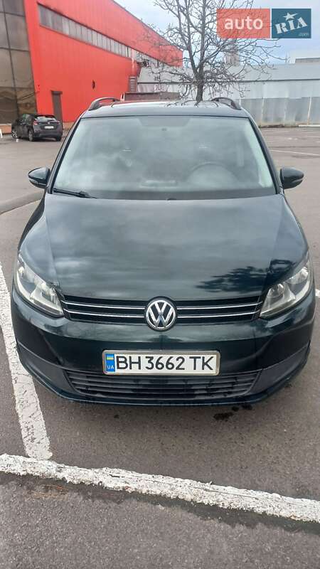 Volkswagen Touran (2011)