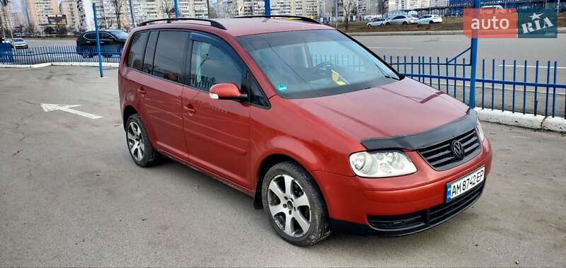 Volkswagen Touran (2003)