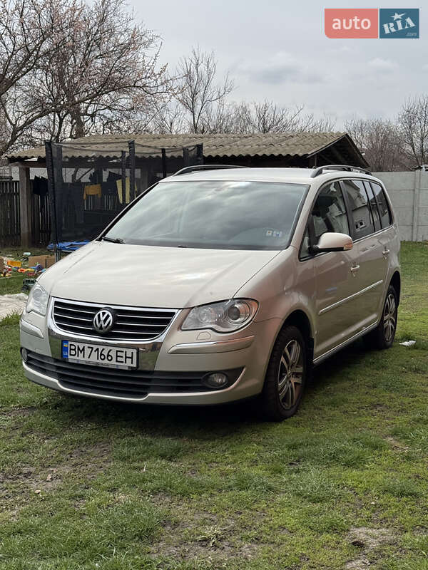 Volkswagen Touran (2008)