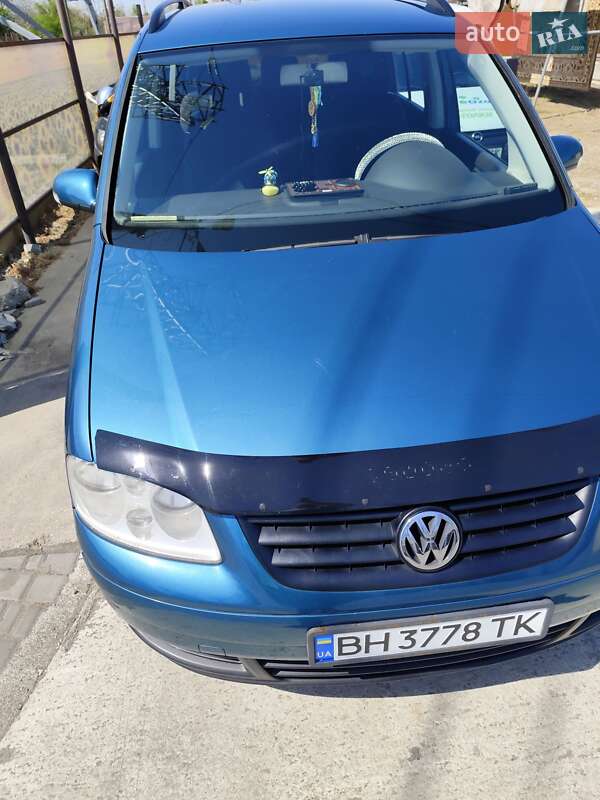 Volkswagen Touran (2004)