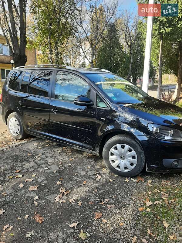 Volkswagen Touran (2012)