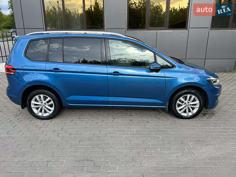 Volkswagen Touran (2016)