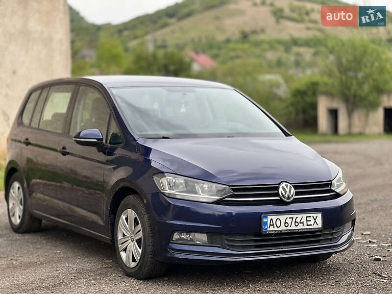 Volkswagen Touran (2015)