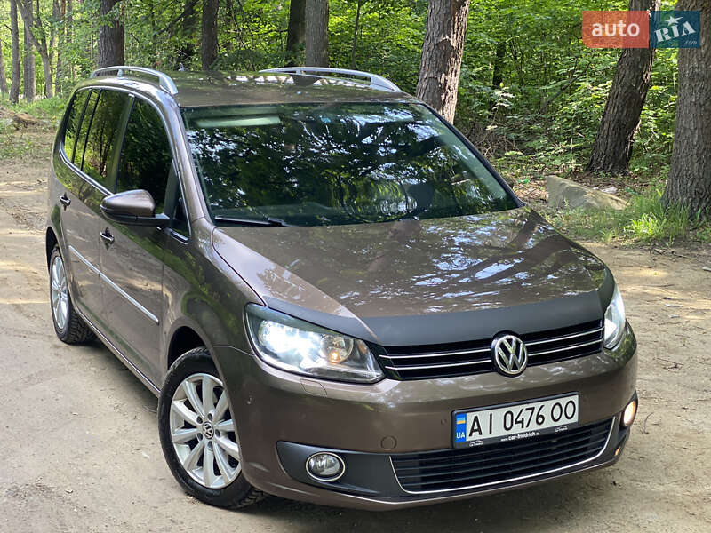 Volkswagen Touran (2012)