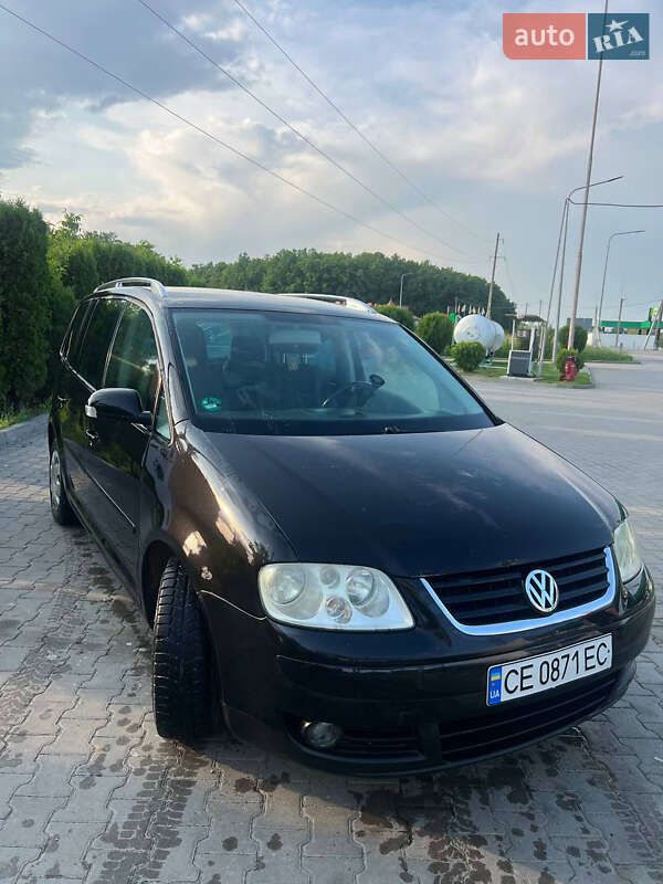 Volkswagen Touran (2003)