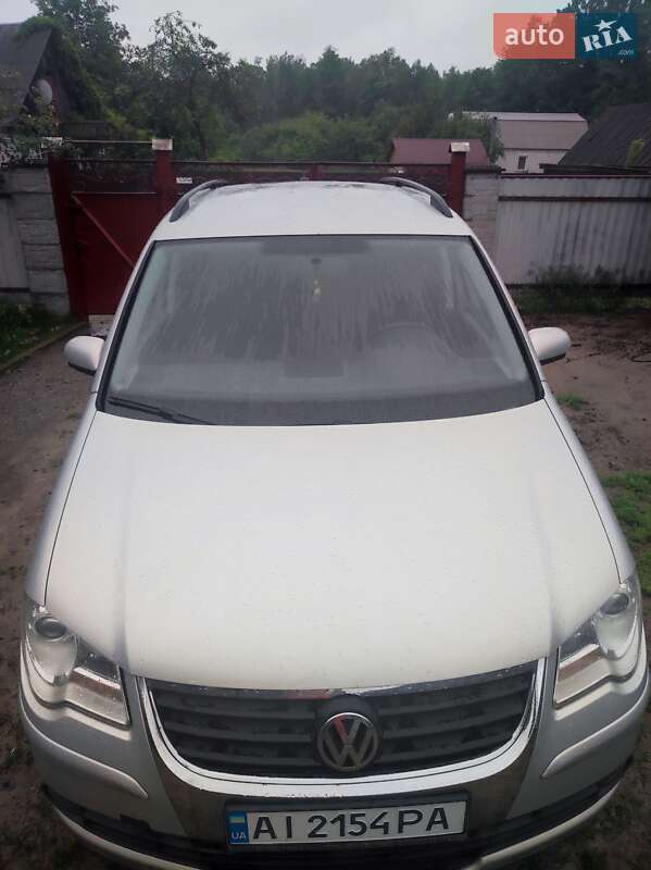 Volkswagen Touran (2009)