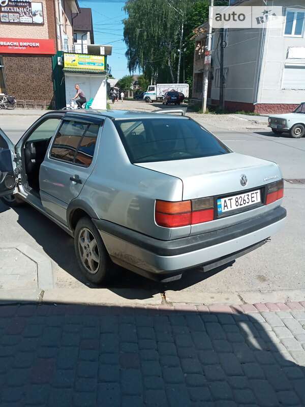 Volkswagen Vento (1998)
