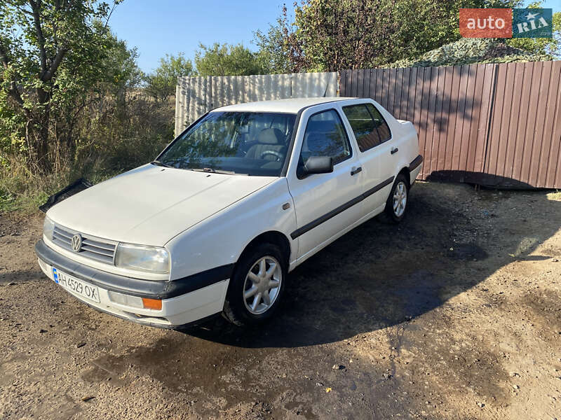 Volkswagen Vento (1992)