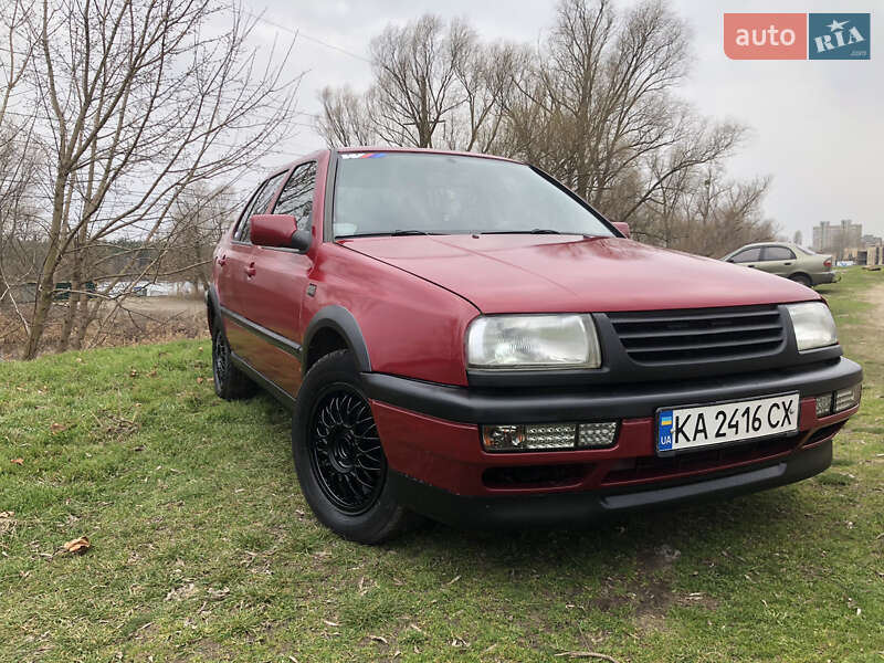 Volkswagen Vento (1993)
