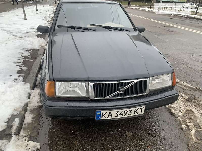 Volvo 460 1-7 gl (1991)