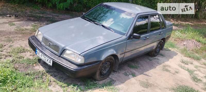 Volvo 460 (1993)