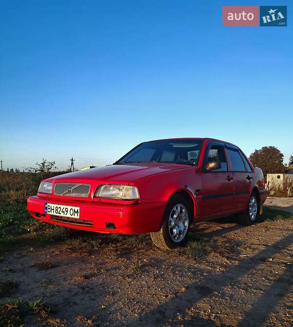 Volvo 460 (1994)