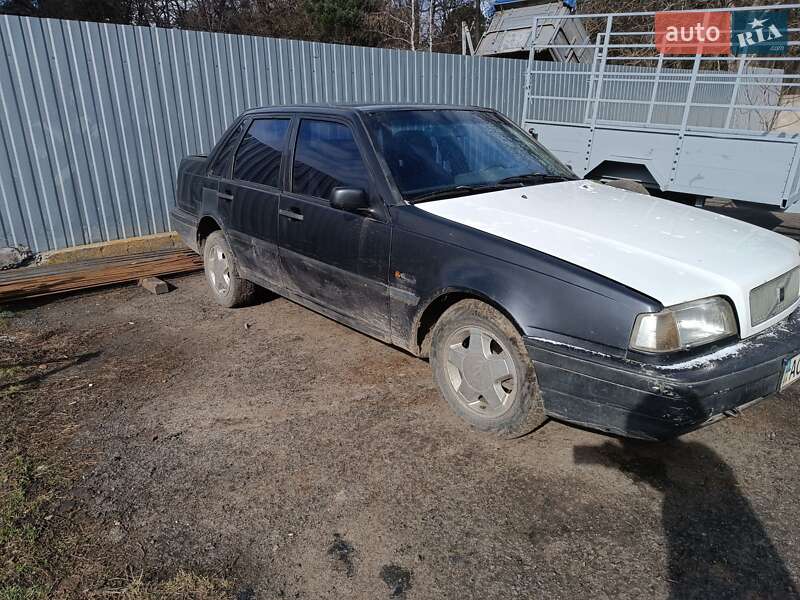 Volvo 460 (1996)