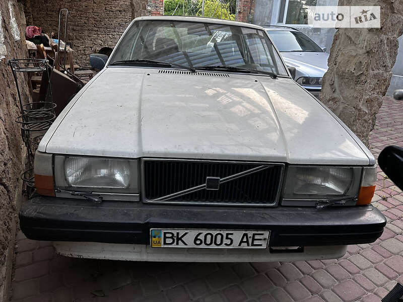 Volvo 740 (1986)
