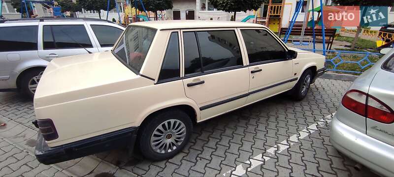 Volvo 740 (1990)