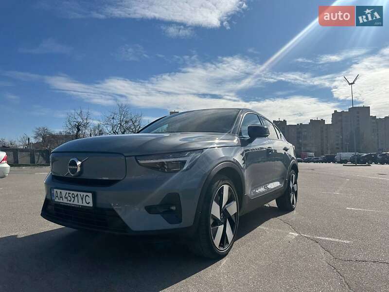 Volvo C40 recharge (2022)