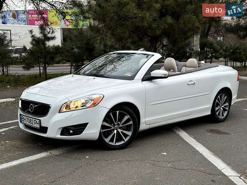 Volvo C70 (2011)