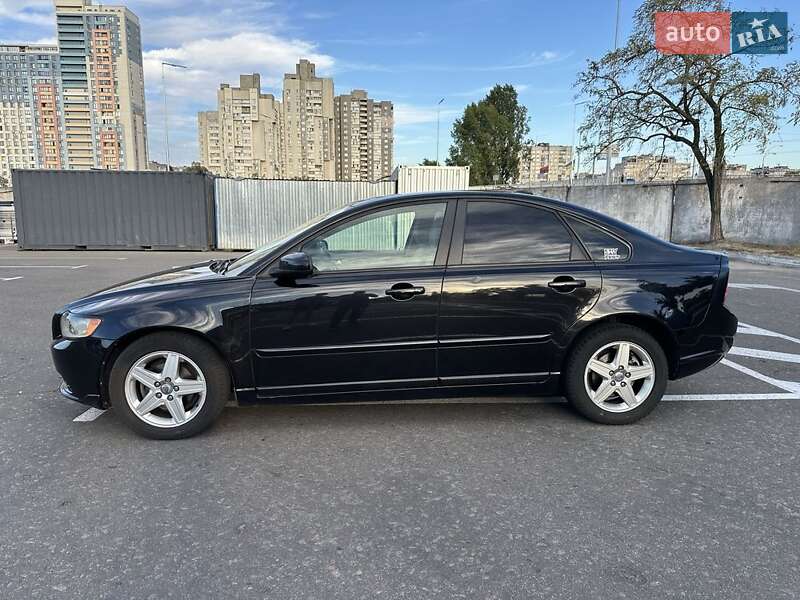 Volvo S40 (2009)